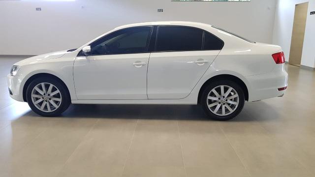 VOLKSWAGEN JETTA 2014/2014 2.0 COMFORTLINE FLEX 4P TIPTRONIC - Foto 10