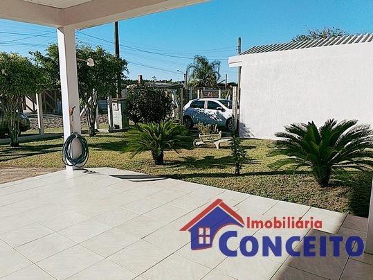 C11 - Linda residência com suíte em região de moradores - Foto 2