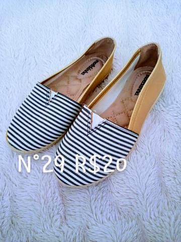 Sapatos de menina semi novos - Foto 3