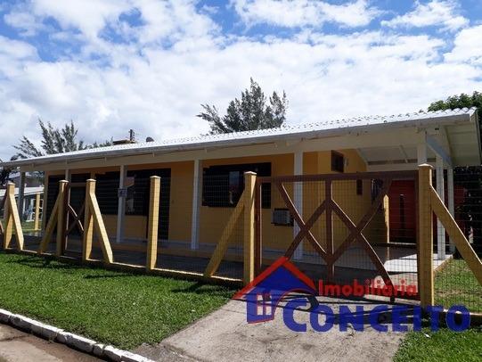 C14 - Ótima residência de esquina a 150 metros do mar - Foto 2