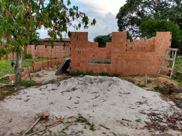 Casa levantada em condomínio(troco em carro do meu interesse) - Foto 4