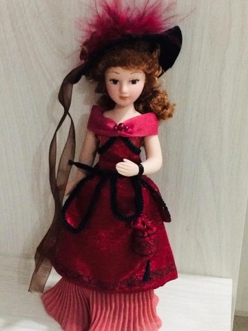 DAMAS de ÉPOCA - Bonecas de Porcelana. - Foto 2