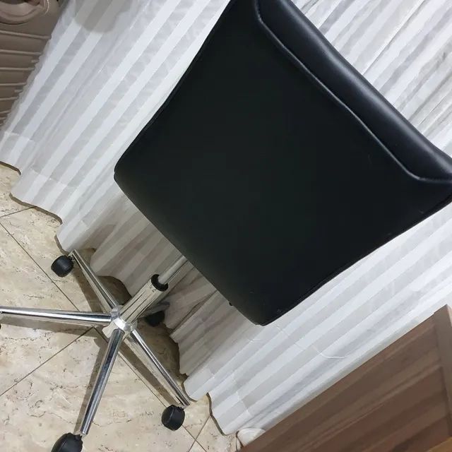 Cadeira giratória secretária (Leiam a descrição do anúncio) - Foto 4