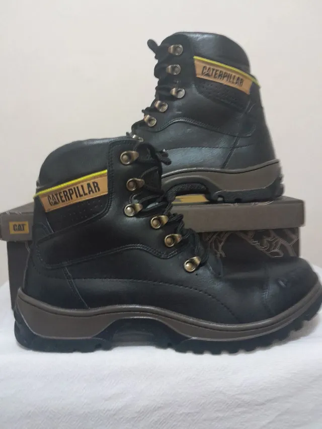 Bota Botina Caterpillar Masculina 100% Couro Confortável - Escorrega o Preço