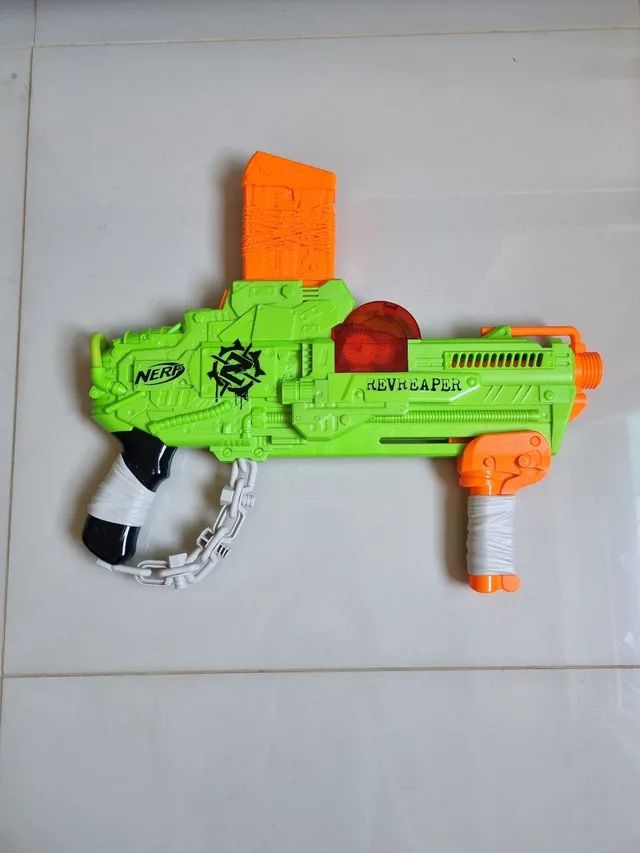 nerf, arma de brinquedo focado no público infantil (não machuca