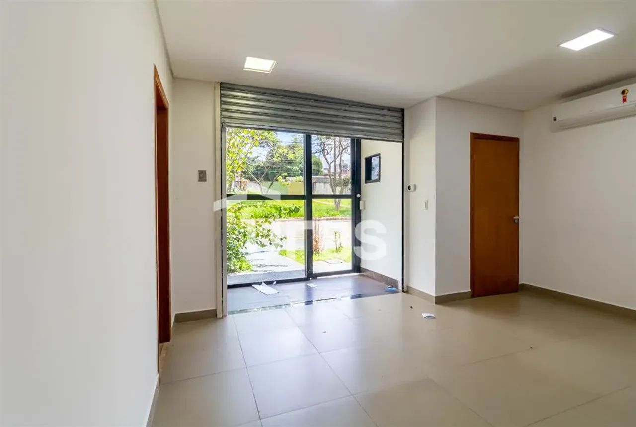 Imóvel comercial moderno - Foto 2