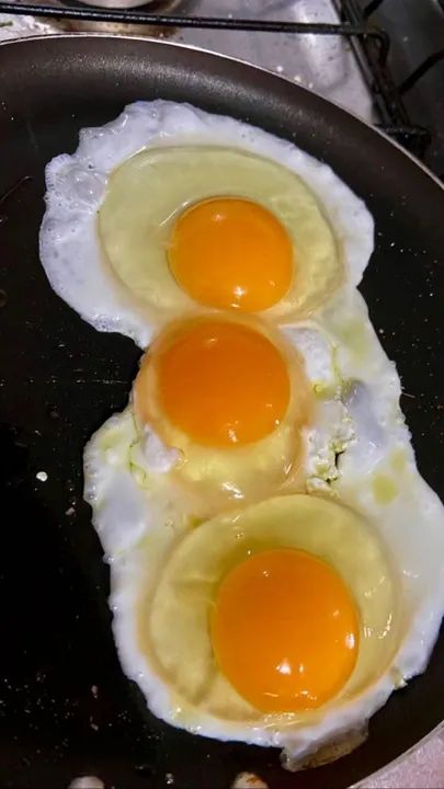 Ovos 100% caipiras 30,00 cartela com 30 unidades - Foto 2