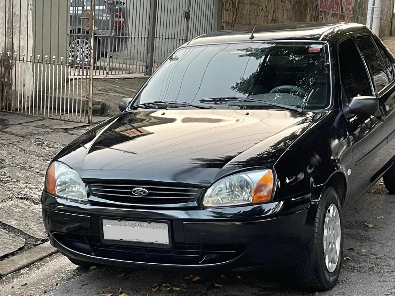 Fiesta Street Sedan 1.0 Zetec 2002