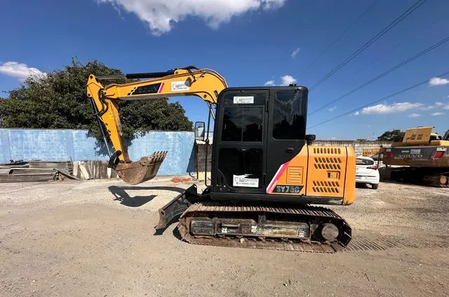 Mini escavadeira Sany 7 toneladas 2022