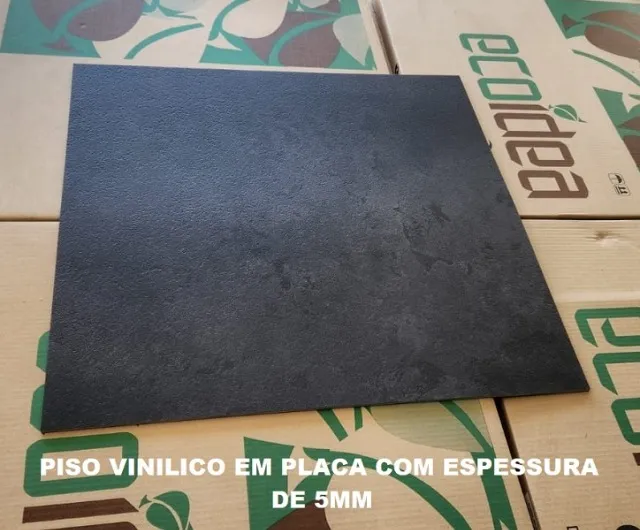 Piso vinilico placa 60 x 60 cor concreto escuro 