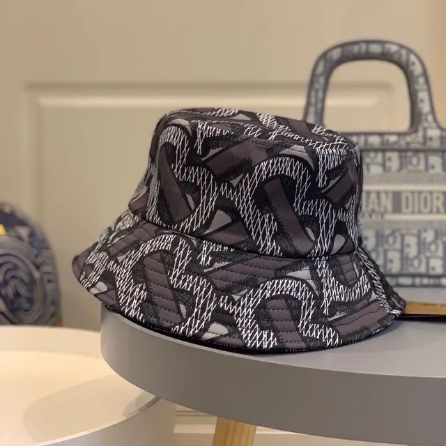 Bucket BURBERRY  - Foto 2