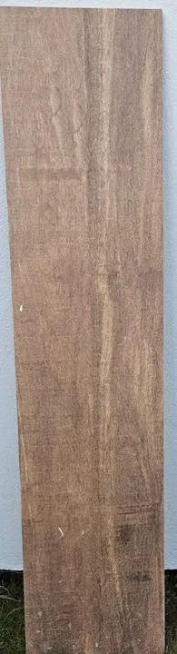 Piso de porcelanato imita madeira