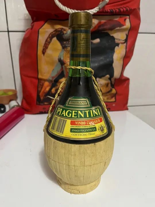 piagentini - vinho branco de mesa fino 720ml