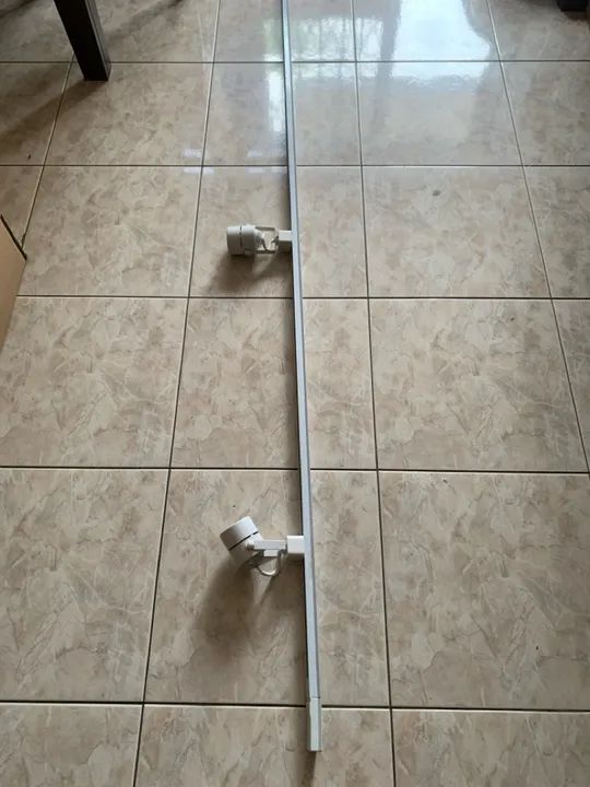 Trilho para Iluminação com 2 spots  - Foto 2