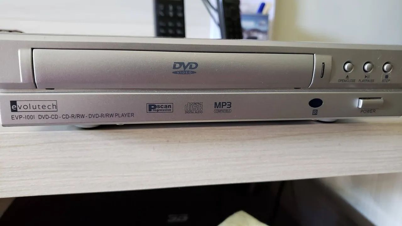 DVD / R$ 155,00 REAIS / BOM, BONITO E BARATO. LIVRE PRA VENDA!!!!!/ ESTADO 0KM/NOTA VENDA.