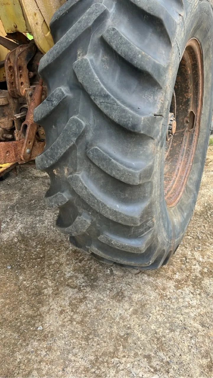 Trator Agrícola Usado