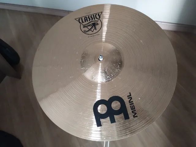 Set de pratos Zildjian ZHT + Pratos Meinl Top D+ com Bag Zildjian (Preço de Desapego) - Foto 3