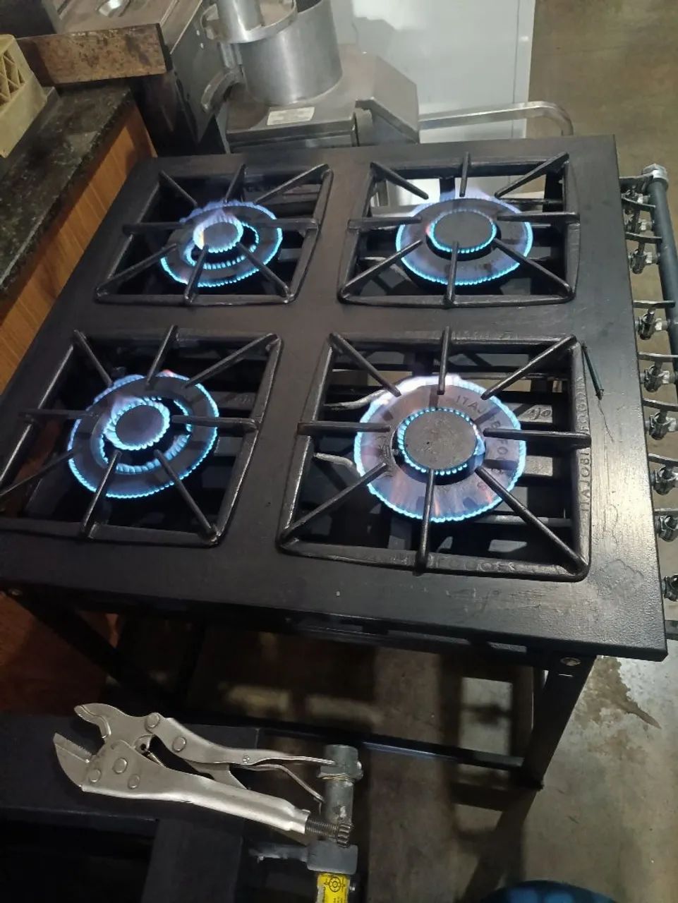 Fogão Industrial 4 Bocas - Perfeito para seu negócio! - Foto 4
