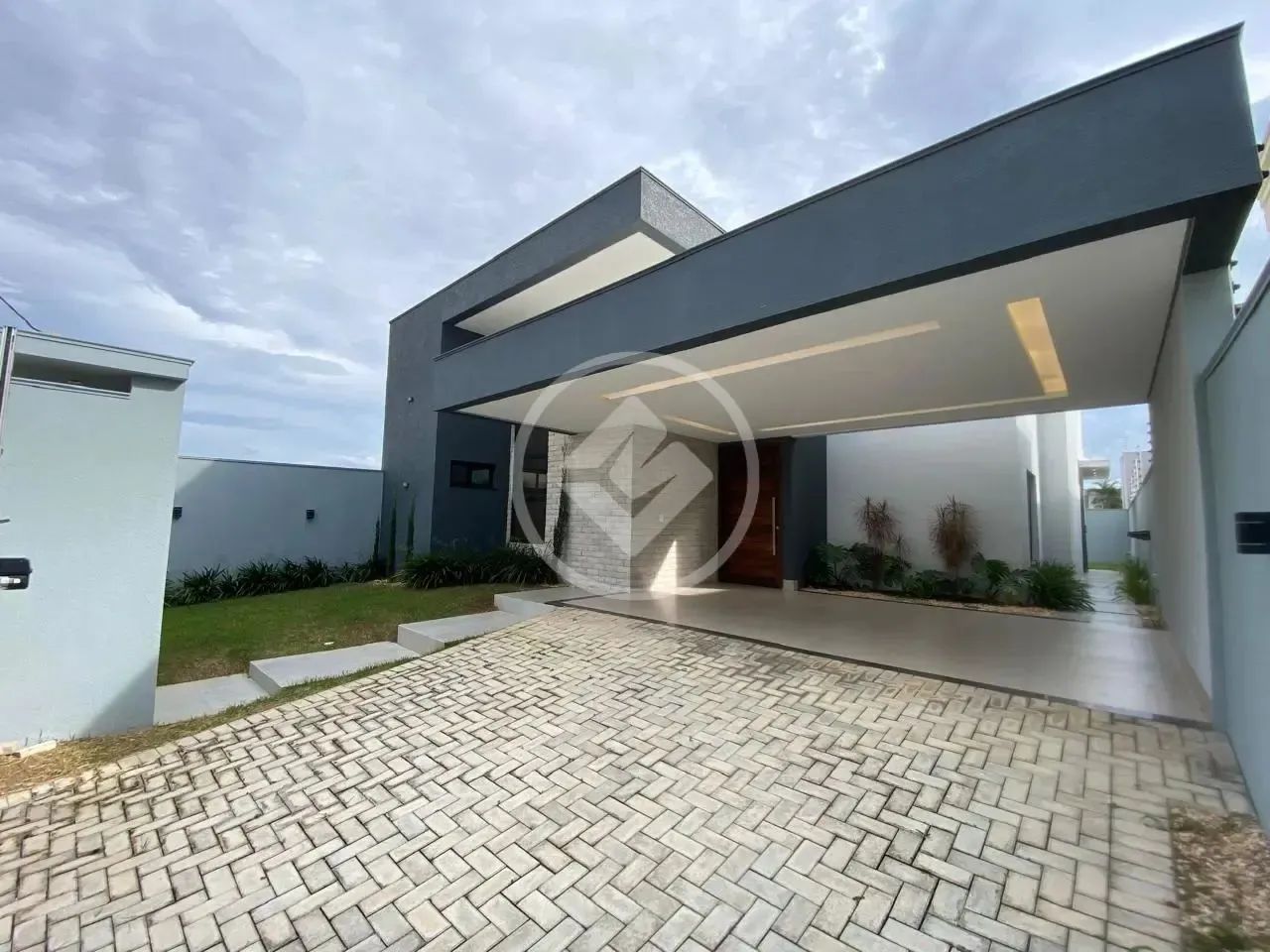 CASA 3 SUÍTES (1 COM CLOSET), COZINHA GOURMET, FINO ACABAMENTO AQUARELA DAS ARTES SINOP-MT - Foto 2