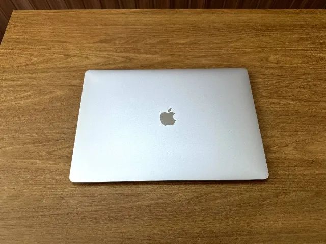 MACBOOK PRO 32 GB, 1 TB GB, CORE i9, 16 POLEGADAS, TOUCH BAR COM