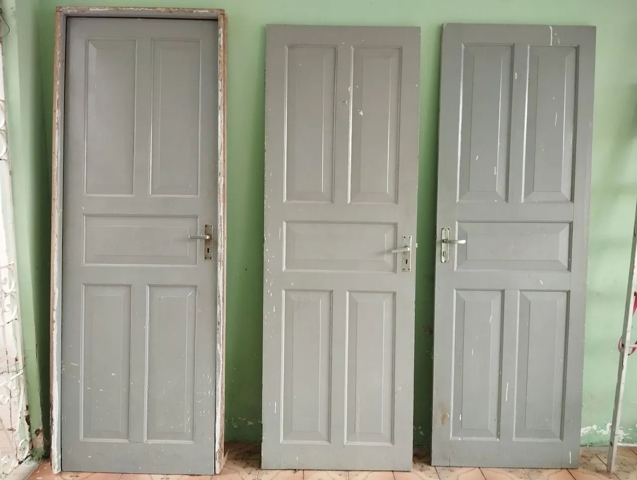 PORTAS DE MADEIRA MACIÇA 64529716444675120