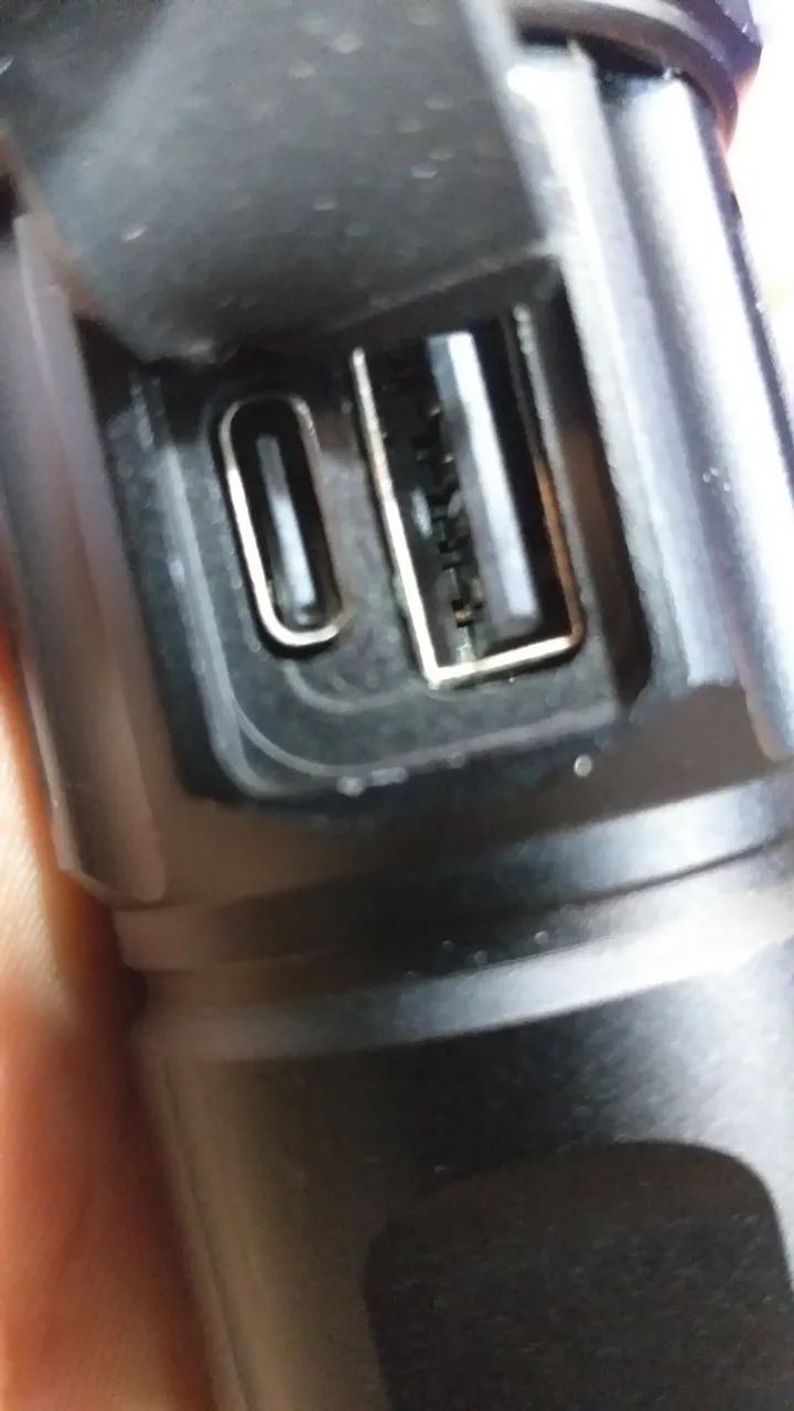 Lanterna de sobrevivencia potente sinalizador cortador cinto quebra vidro carrega celular - Foto 4