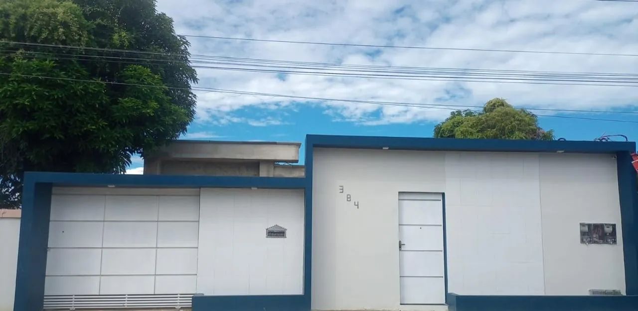 Casa mobiliada/ Bairro aeroporto/ próx ao shopping 