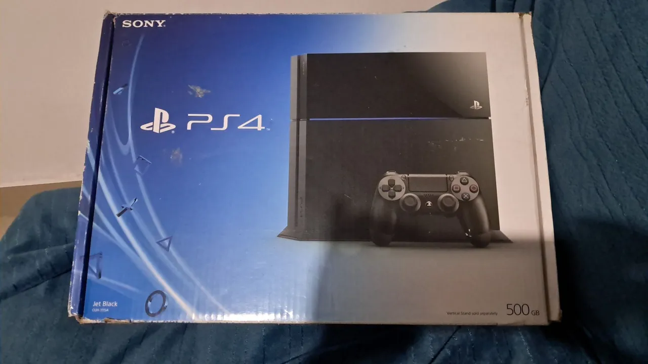 PlayStation 4 - Console Original na Caixa + Jogos
