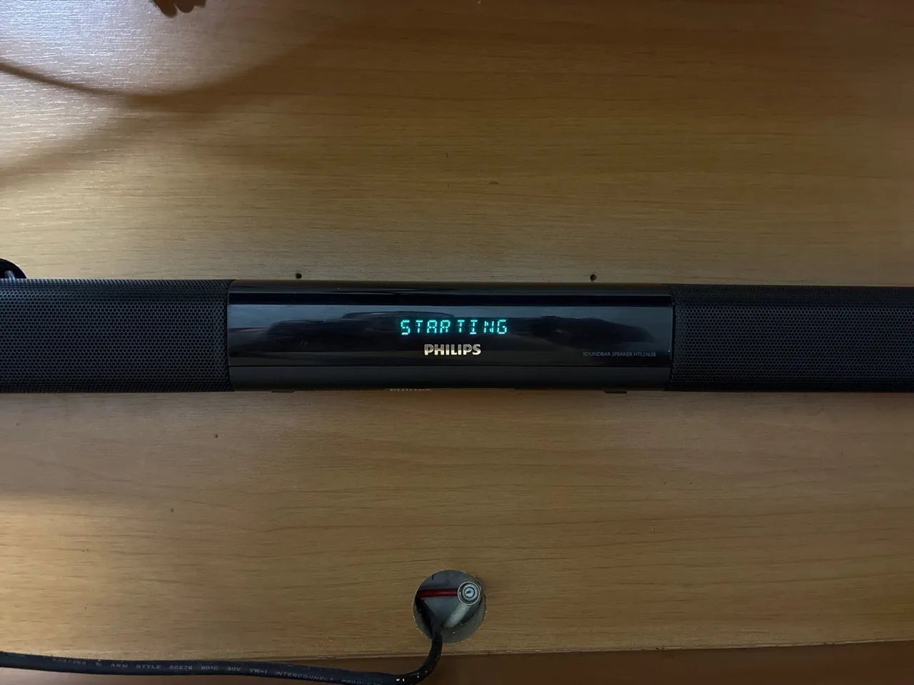 Sound Bar 2.1 canais Philips