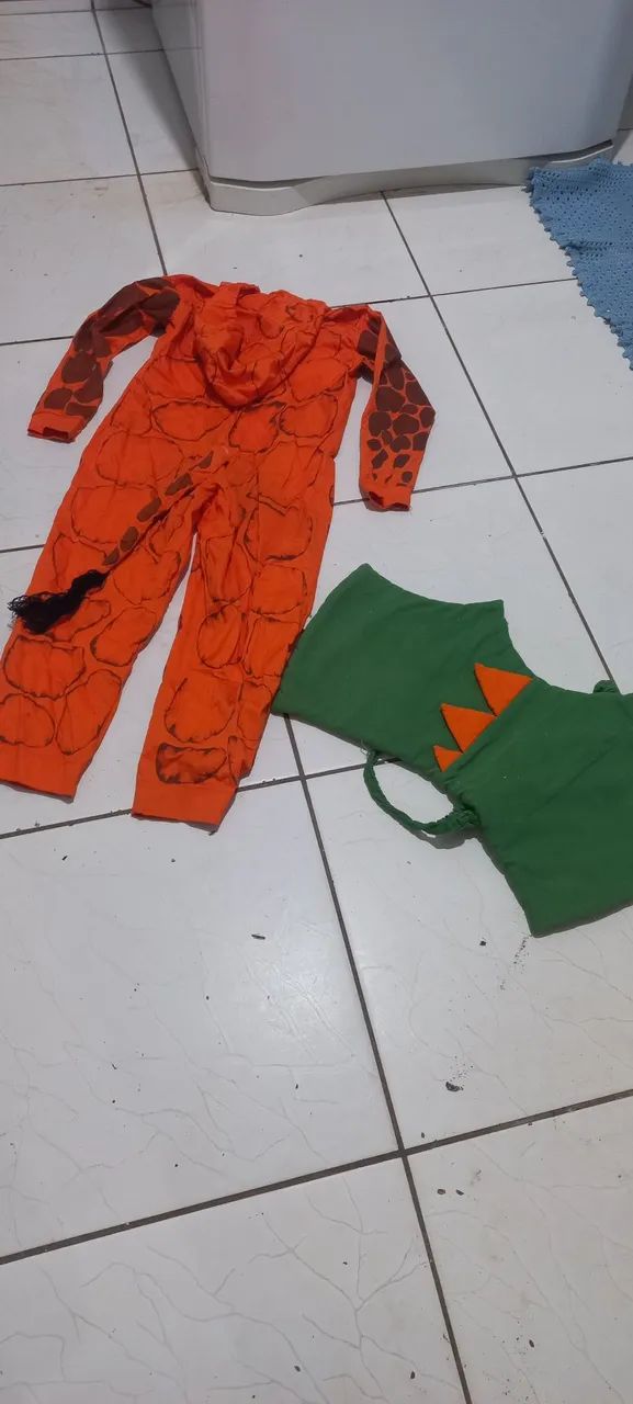 Fantasia infantil64840832994817120