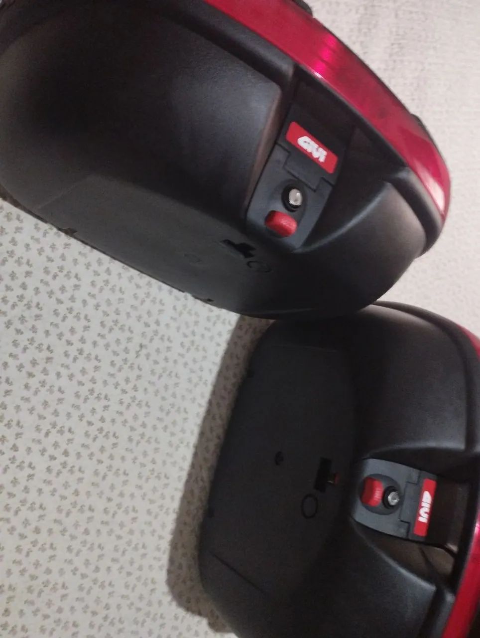 Baús laterais para moto Givi - Foto 2