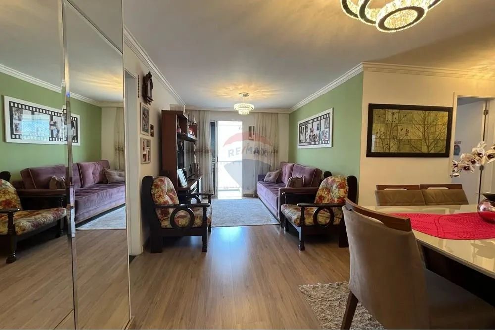 Cobertura duplex com 3 quartos e área gourmet à venda no Pátio Carioca na Vila da Penha.