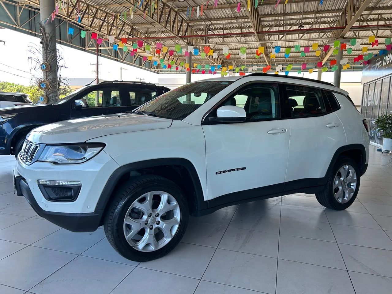 JEEP COMPASS LONGITUDE 2.0 DIESEL 16V 4X4 AUTOMÁTICO 2020/2021 COR BRANCO COM 74 MIL KM  - Foto 4
