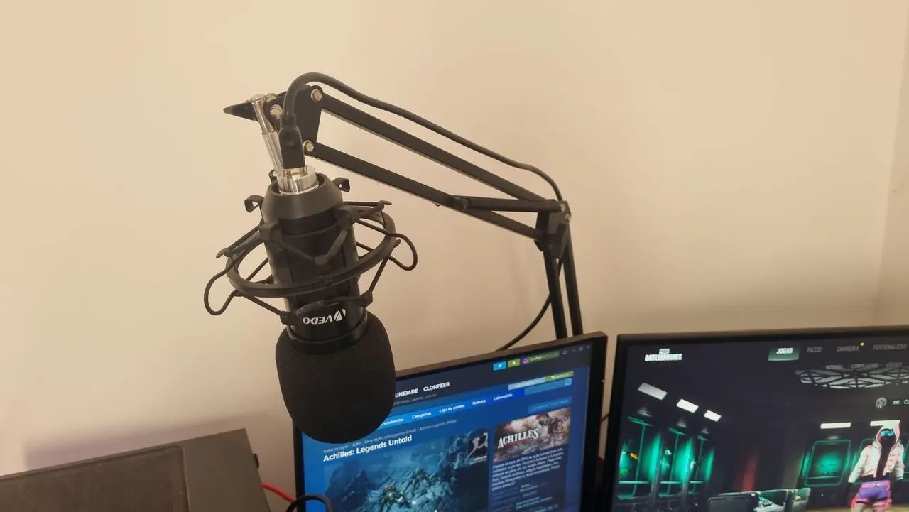 Microfone Vedo VD800 com suporte articulado