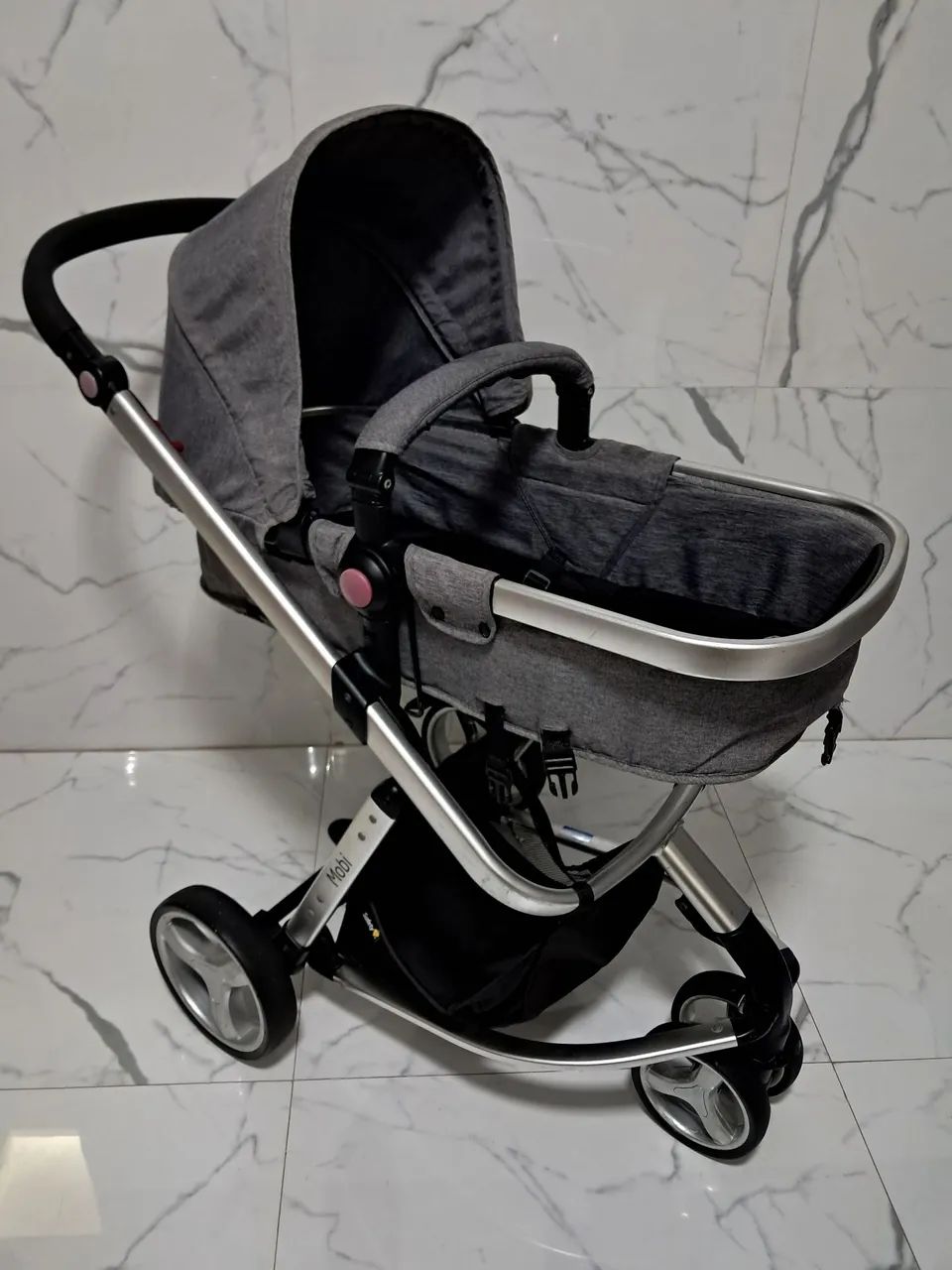 Carrinho Bebê Conforto e Base de Carro Safety Mobi Unissex Moisés Lindo  - Foto 2