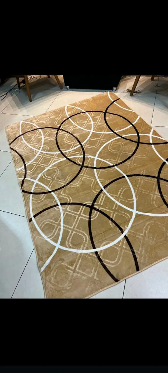 Tapete Moderno com Design Geométrico