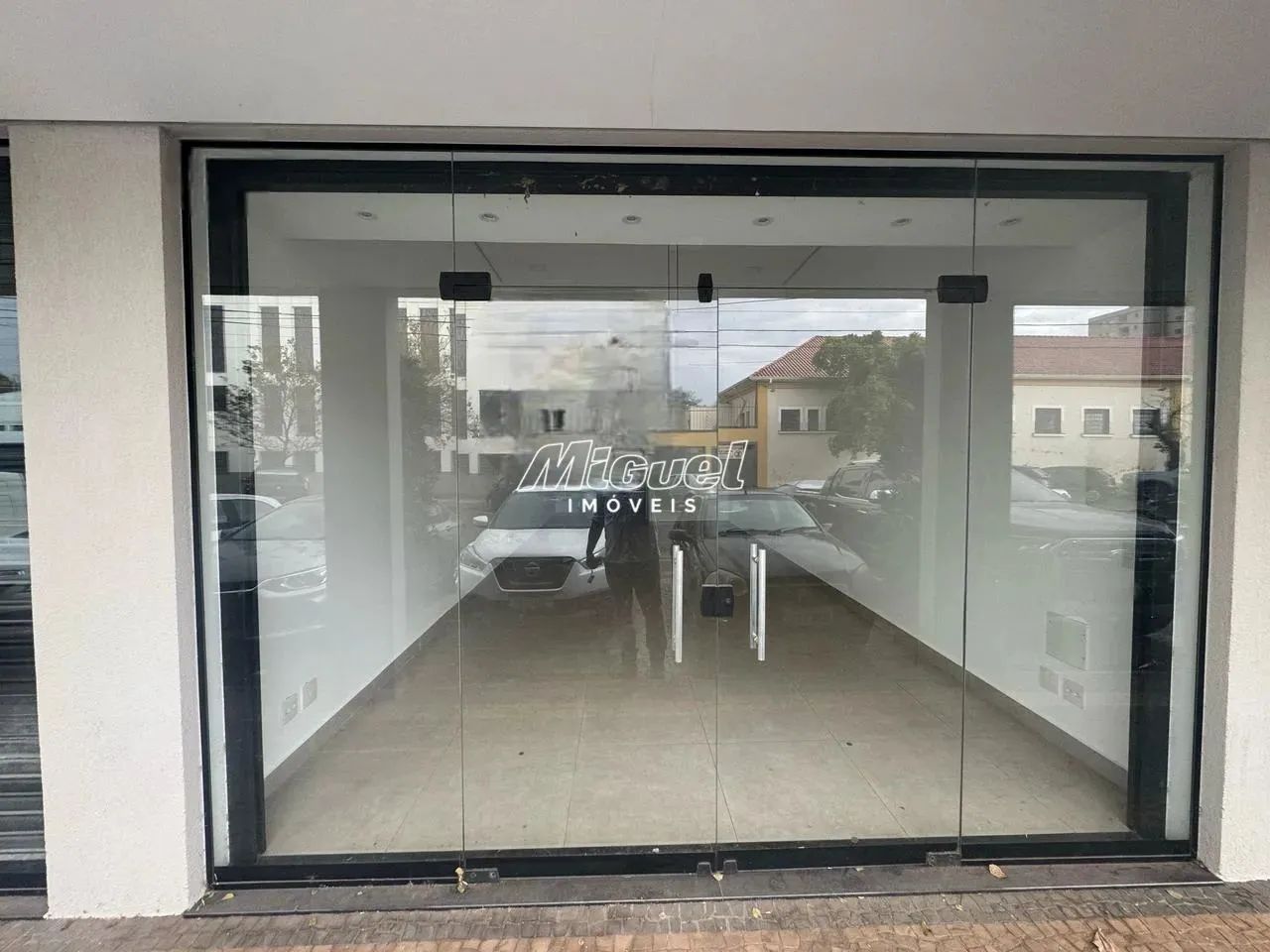 Salão Comercial, para aluguel, Vila Rezende - - Piracicaba/SP