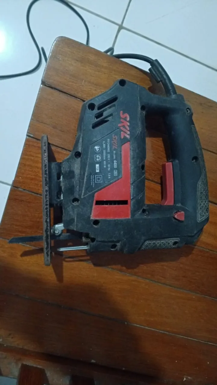 Serra tico tico Skil 400 w