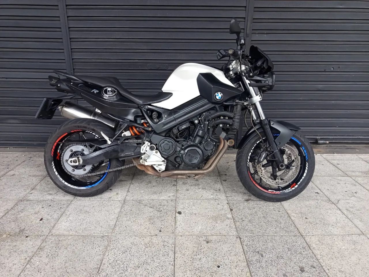BMW - F 800r - 2012 - Foto 5