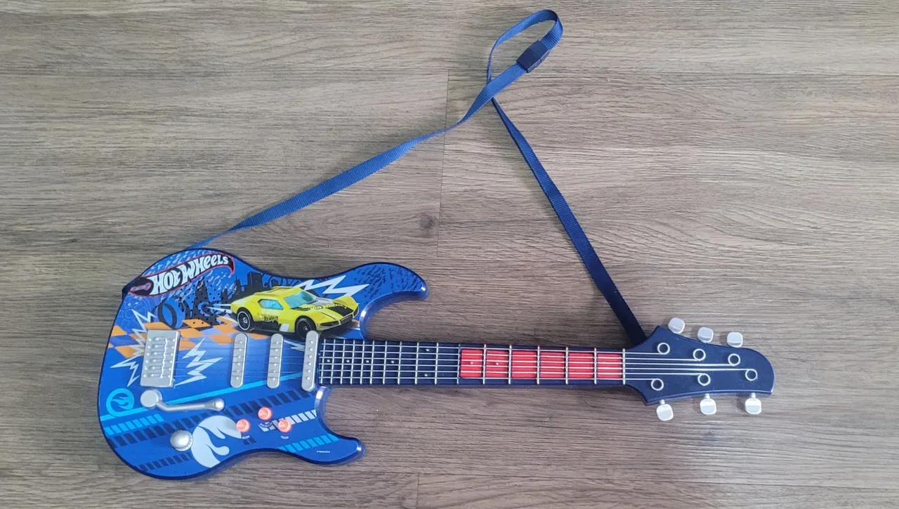 Guitarra radical Hot Wheels