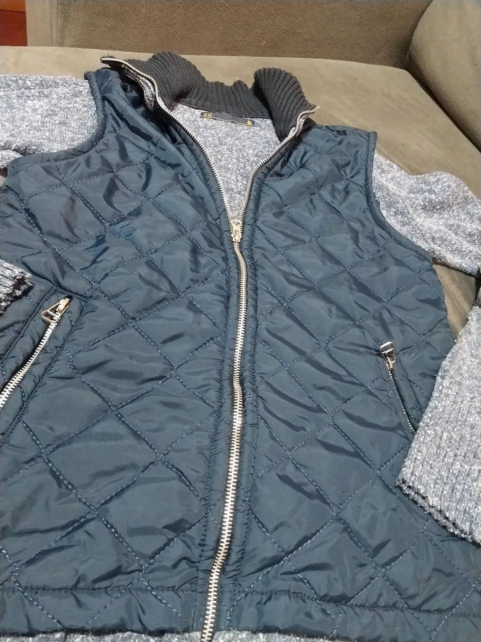 Blusa Side Walk com colete embutido - Foto 2