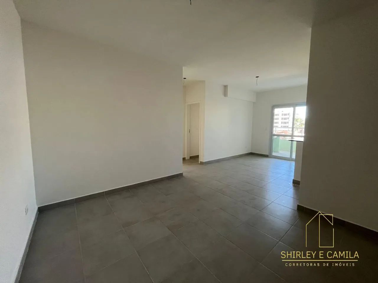 Apartamento à venda com 2 dormitórios no Itaguá, Ubatuba - SP com varanda gourmet - Foto 2