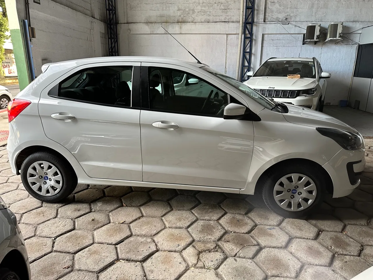 KA SE 4P HATCH COMPLETO 2019 