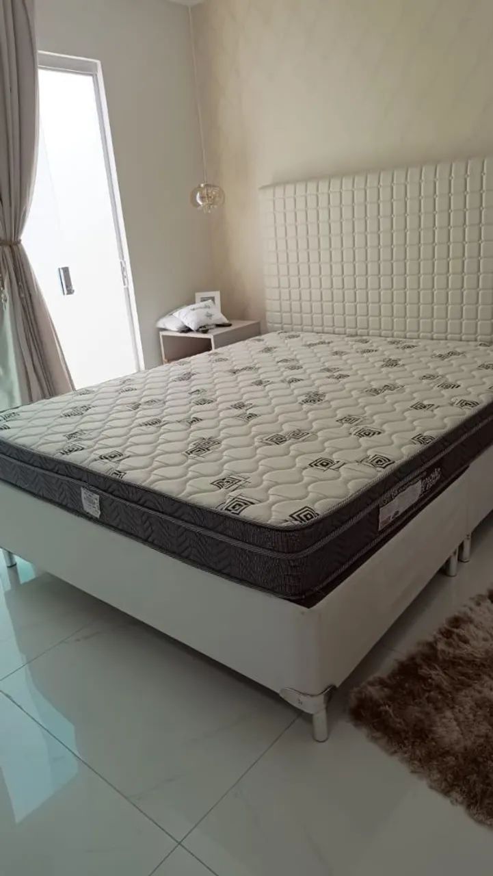 Cama King com colchão 64596064086145120