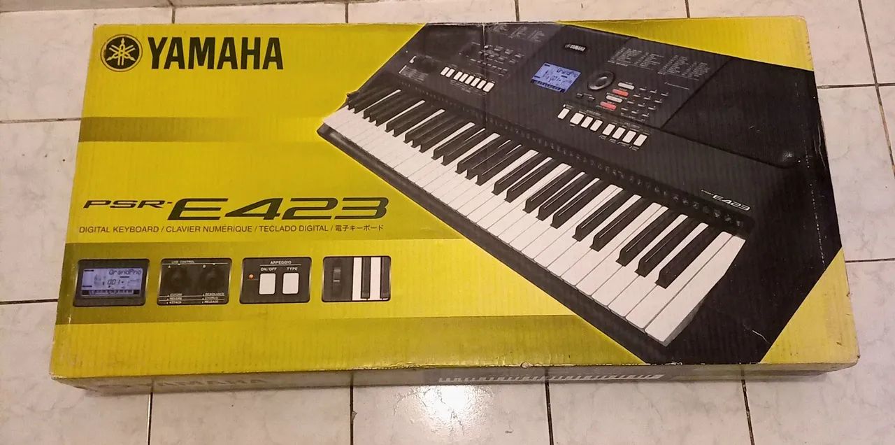 Teclado Yamaha PSR-E423 