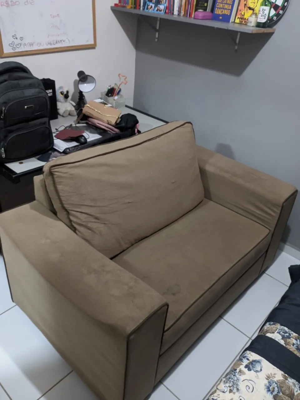 Sofá de 2 lugares em ótimo estado