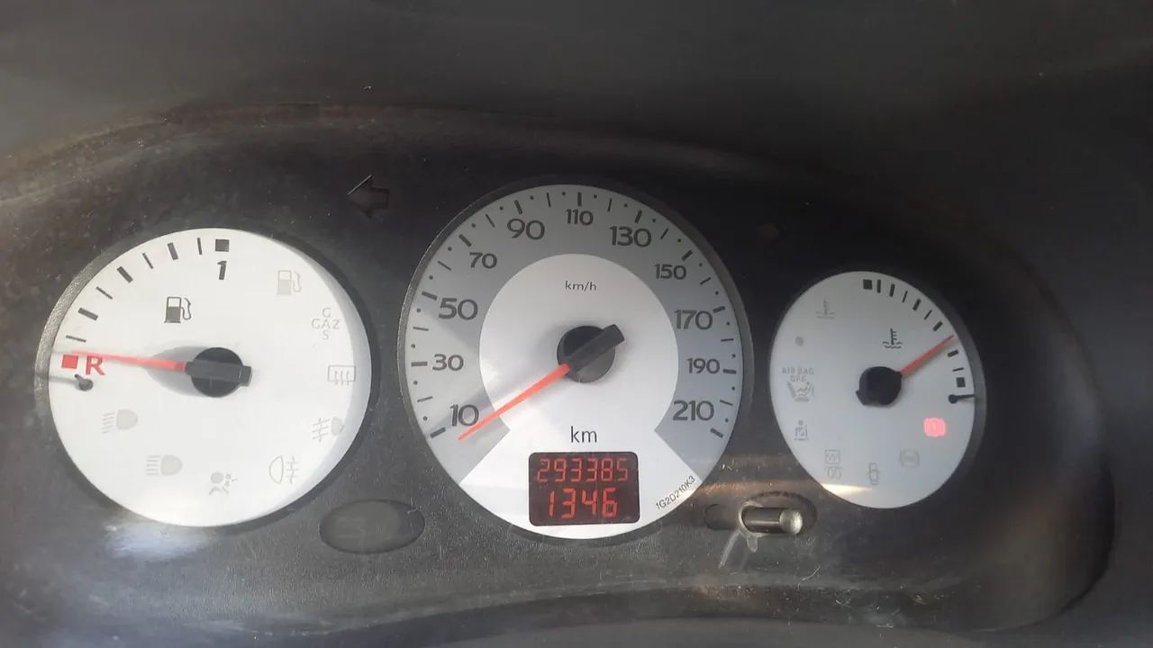 vendo clio autentic 2006 segundo dono - Foto 3