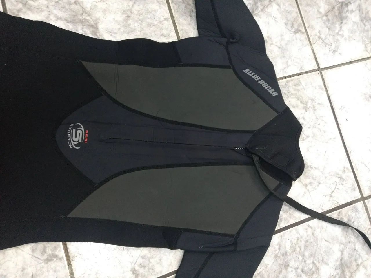 Macacão Neoprene para Surfe - Tamanho M - Foto 6