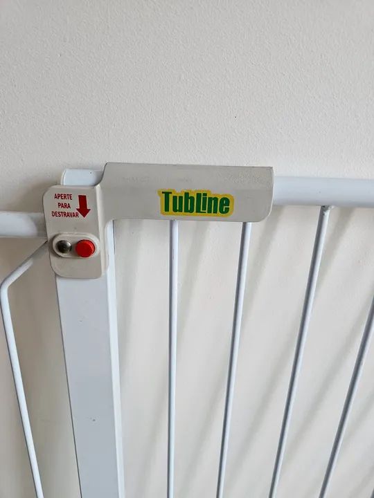 Grade de proteção para crianças pequenas e pets com trava - Foto 2