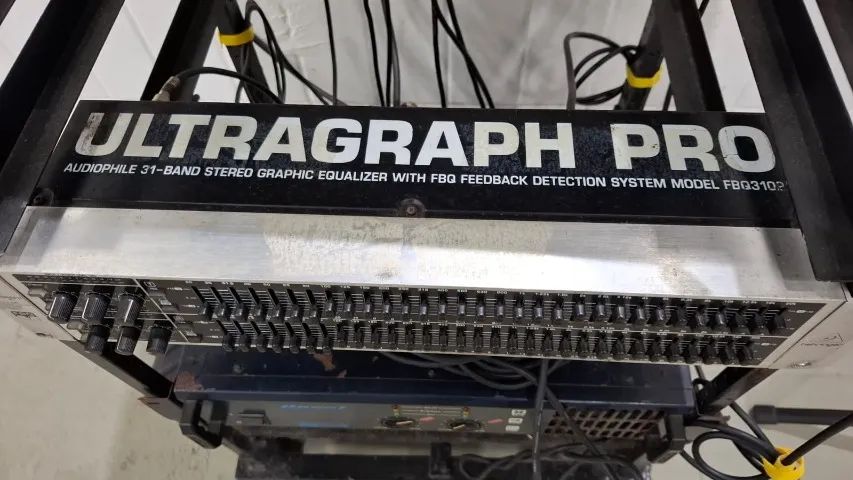 Equalizador Behringer FBQ3102 - Foto 2